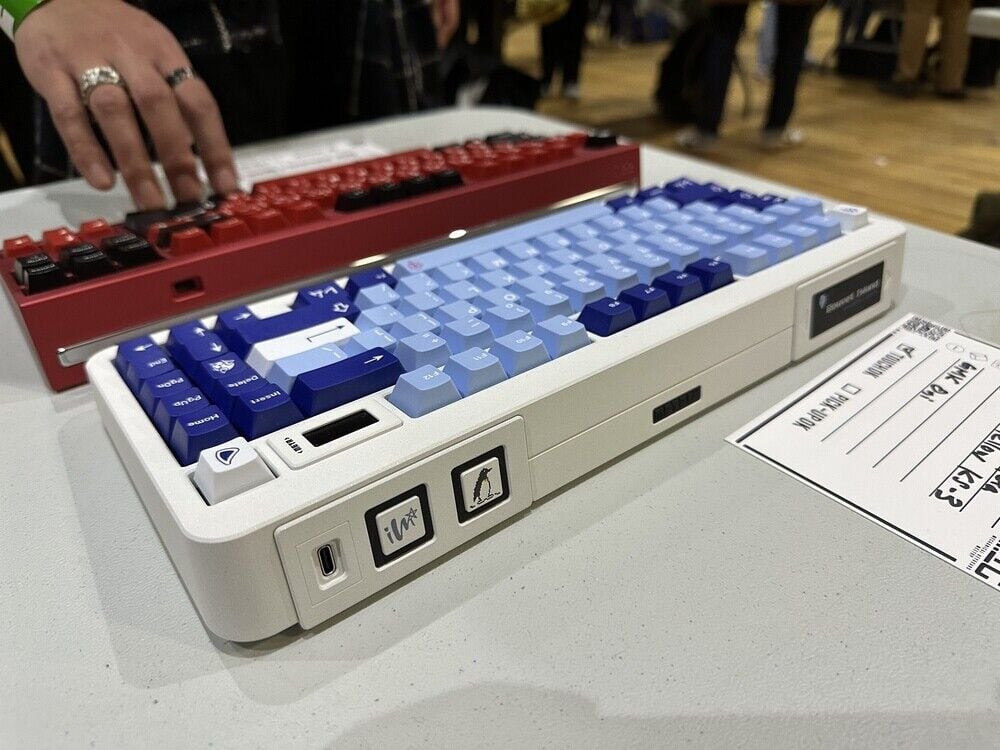 Image of a keyboard meetup