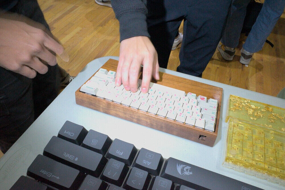 Image of a keyboard meetup