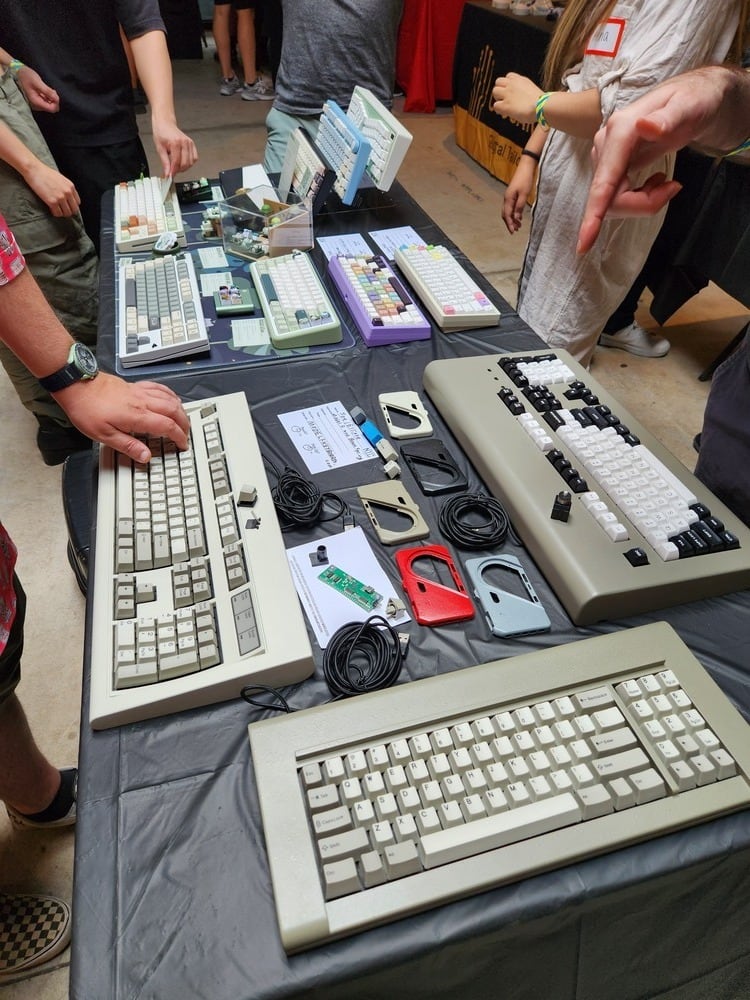 Image of a keyboard meetup