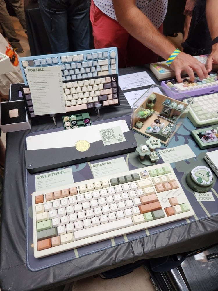 Image of a keyboard meetup